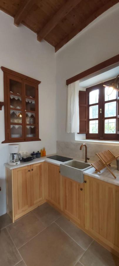 Small Traditional House In Asfendiou Kos Agios Dimitrios  エクステリア 写真