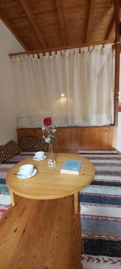 Small Traditional House In Asfendiou Kos Agios Dimitrios  エクステリア 写真