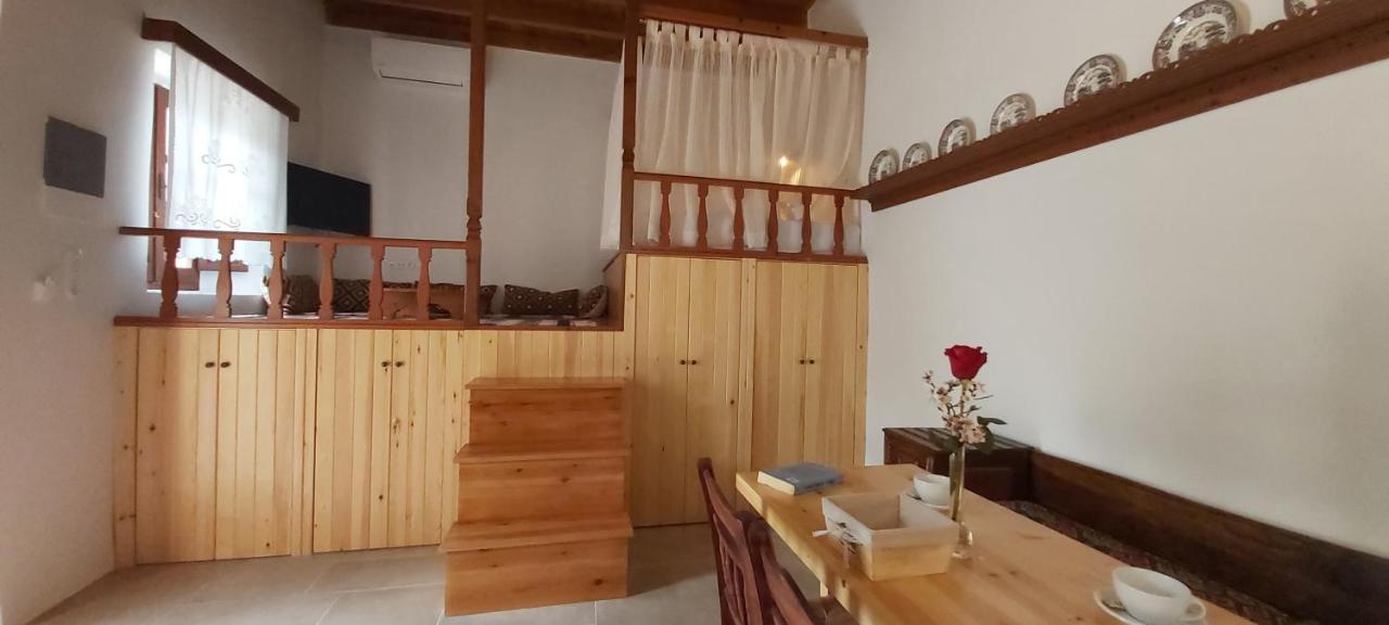 Small Traditional House In Asfendiou Kos Agios Dimitrios  エクステリア 写真