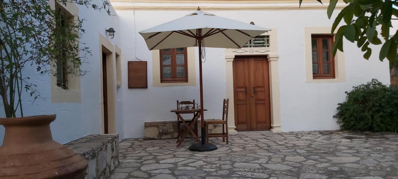 Small Traditional House In Asfendiou Kos Agios Dimitrios  エクステリア 写真